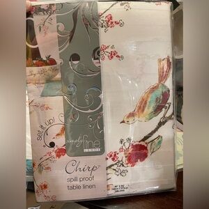 Lenox Chirp Oblong Tablecloth